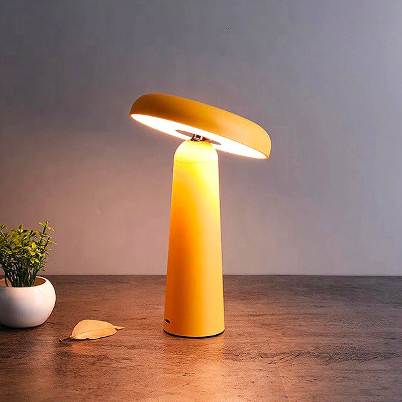 Moderne Nachttischlampe Touch mit warmem Licht