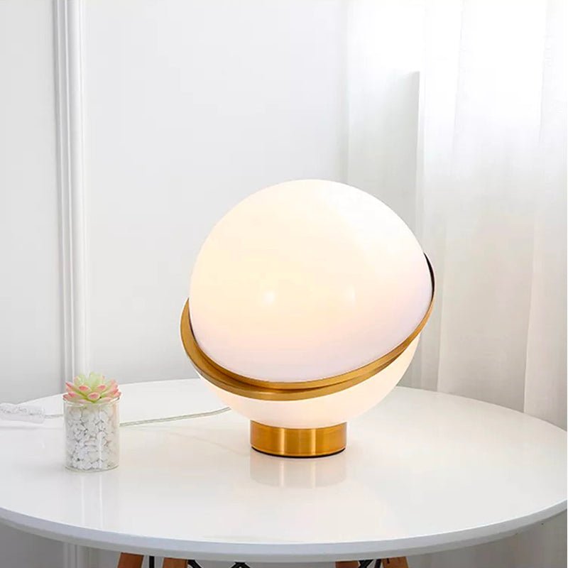 Nachttischlampe Design Goldkugel – Produktansicht 2
