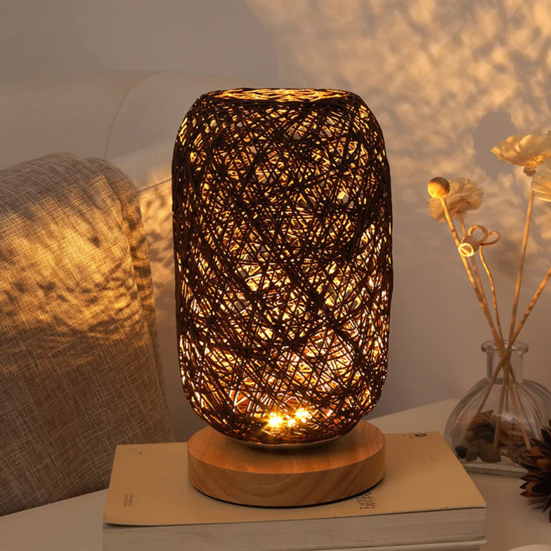 Nachttischlampe Rattan und Holz – Produktansicht 2
